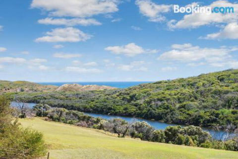 Pearl River Houses - Accommodation Yamba 1