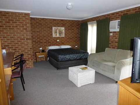 Inverloch Central Motor Inn - Accommodation Yamba 6