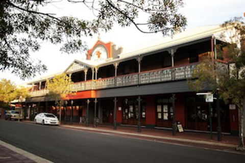 Prince Of Wales Hotel Bunbury - Accommodation Yamba 0