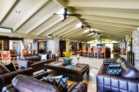 Trinity Beach Palace - Accommodation Yamba 0