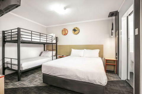 Nightcap At Jamison Hotel - Accommodation Yamba 4