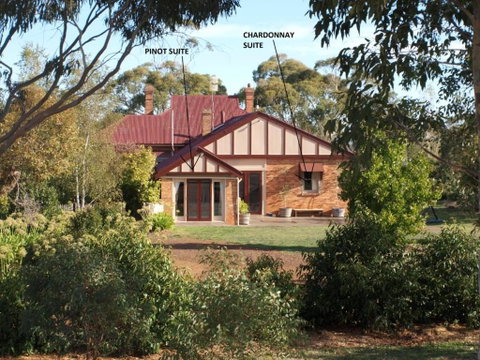 Pierrepoint Accommodation - Accommodation Yamba 1