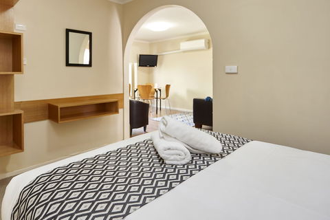 Elphin Motel & Serviced Apartments - Accommodation Yamba 6