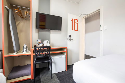 Villawood Hotel - Accommodation Yamba 6