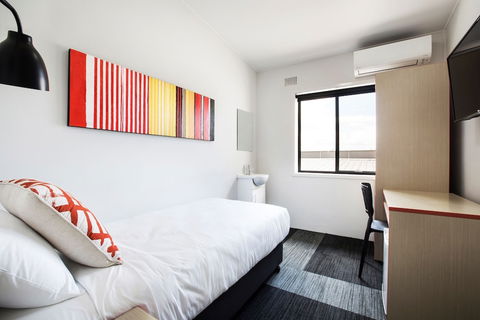 Villawood Hotel - Accommodation Yamba 1