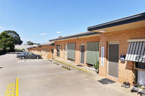 Cranbourne Motor Inn - Accommodation Yamba 2