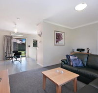 Hamilton Standard Apartment - Accommodation Yamba