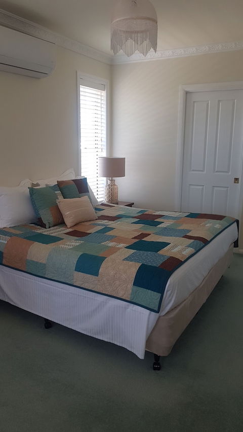 Grovely House Bed & Breakfast - Accommodation Yamba 6