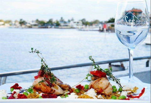 SEE Restaurant - Accommodation Yamba 11
