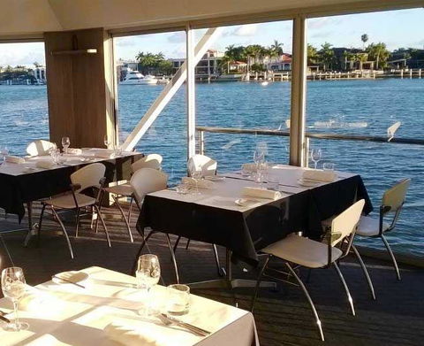 SEE Restaurant - Accommodation Yamba 6