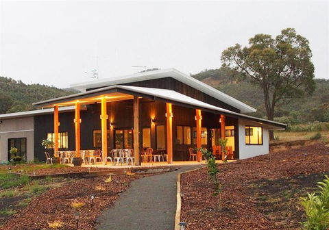 Amongst The Sticks - Accommodation Yamba 3