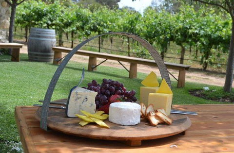 Au Pear - Accommodation Yamba 10