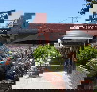 Perry Como Cafe Wine Bar - Accommodation Yamba