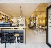 Hutch  Co - Accommodation Yamba