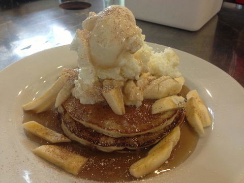 Mascot Corner Cafe & Bar - Accommodation Yamba 0