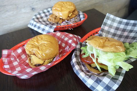 Cheezy Burgers - Accommodation Yamba 0