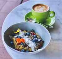 MR O Kitchen Espresso Grocer - Accommodation Yamba