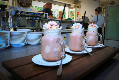 Arkarra Gardens Cafe And Restaurant - Accommodation Yamba 0