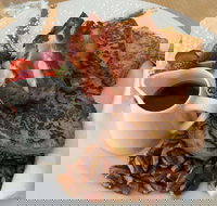 Cafe Grove Wine Bar - Accommodation Yamba