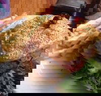 The Red Parrot Cafe - Accommodation Yamba