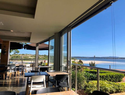 Reef Bar And Grill - Accommodation Yamba 0