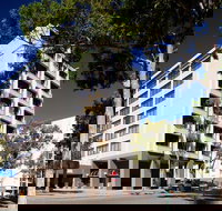 Mezethes Greek Taverna - Accommodation Yamba