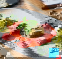 Al Metro - Accommodation Yamba