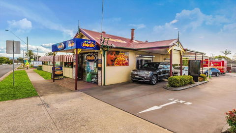 Cake Biz - Accommodation Yamba 0