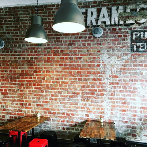 Steam & Wall - Accommodation Yamba 0