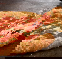 Pizza Hut - Cleveland - Accommodation Yamba