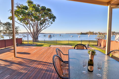 Felicci's - Accommodation Yamba 0