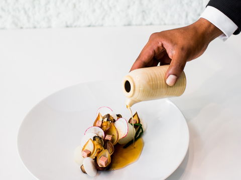 Bommie Restaurant - Accommodation Yamba 2