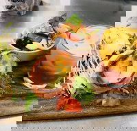 Boo's Place Lakeside