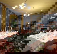 The American Creswick - Accommodation Yamba