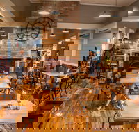 Tracks on Point Cafe - Accommodation Yamba