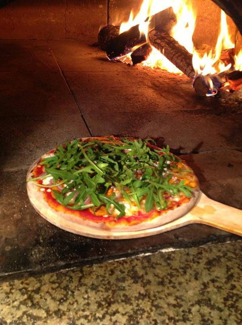 Pazza Pizza - Accommodation Yamba 0