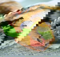 The Middle Feast - Accommodation Yamba