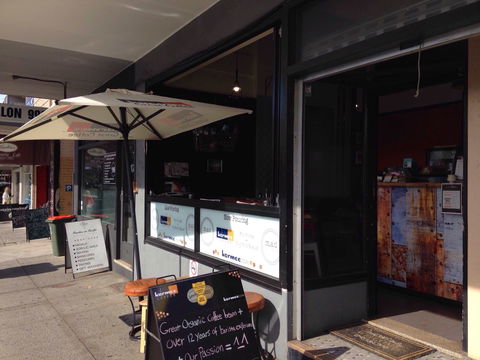B-Line Cafe - Accommodation Yamba 0