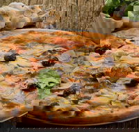 Alex's Pizza - Accommodation Yamba