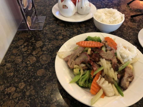 Lona Restaurant & Garden Bar - Accommodation Yamba 0