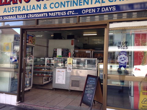 Allan's Cake Hot Bread - Accommodation Yamba 0