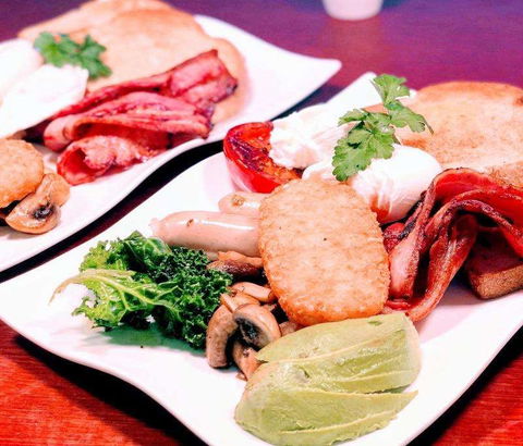 Coffee Barn Bistro And Bar - Accommodation Yamba 0