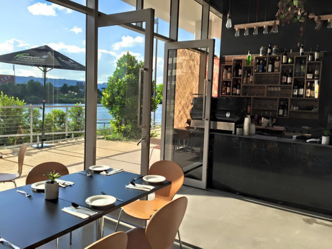 Alfresco Pizzeria & Wine Bar - Accommodation Yamba 3