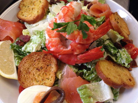 Harbord Beach Hotel - Accommodation Yamba 0