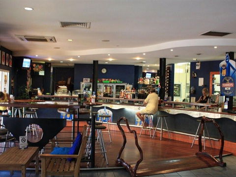 Humpty Doo Tavern - Accommodation Yamba 1