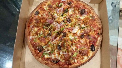 Italian Gourmet Pizza - Accommodation Yamba 0