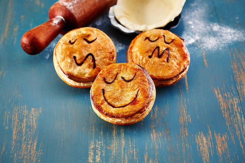 Pie Face - Accommodation Yamba 0