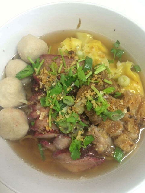 Bua Thong - Accommodation Yamba 0