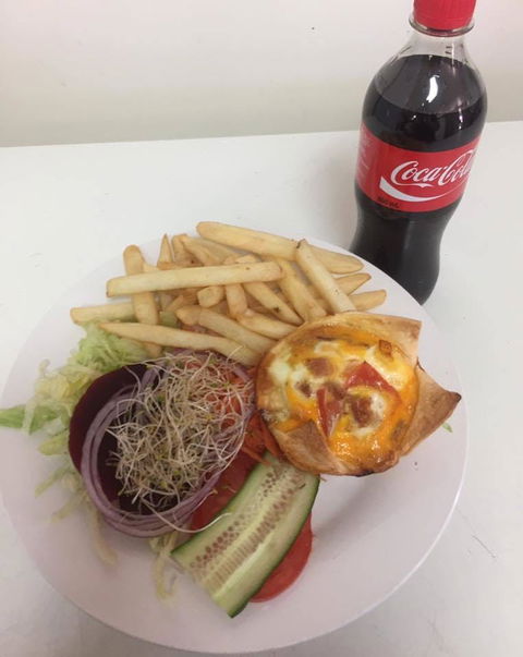 Mad Dog's Cafe - Accommodation Yamba 0