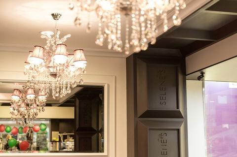 Selene's Chocolate Bar - Box Hill - Accommodation Yamba 0